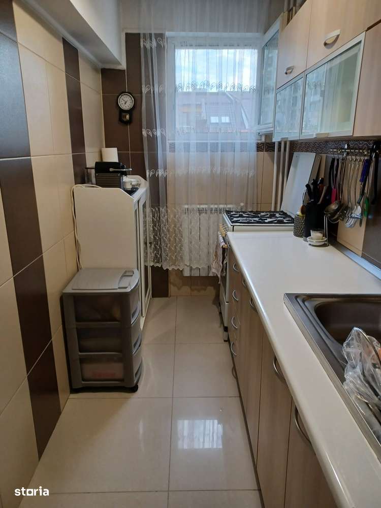 Garsoniera 36mp Zona Titulescu Piata Victoriei Etaj 2/8 reabilitat - Imagine principală: 4/6