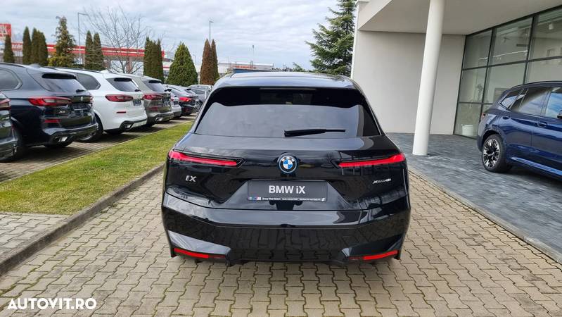 BMW iX xDrive40 - 5