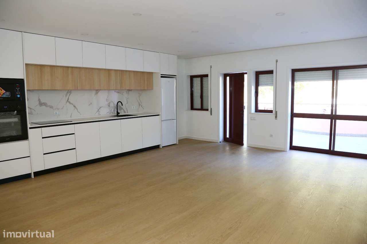 Apartamento T3 Venda em Lustosa e Barrosas (Santo Estêvão),Lousada - Grande imagem: 4/15