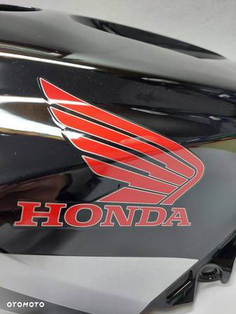 Owiewka osłona baku paliwa Honda CBR600RR 2005-2006 - 7