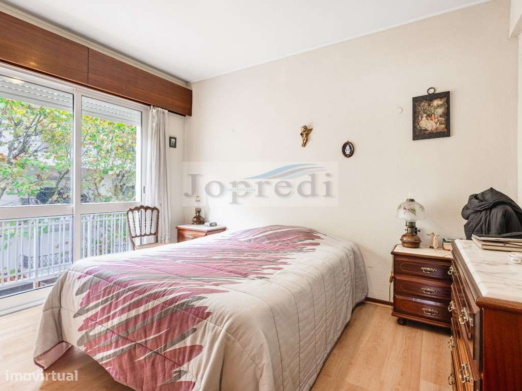 T2 + 5 Duplex Centro de Carcavelos-11