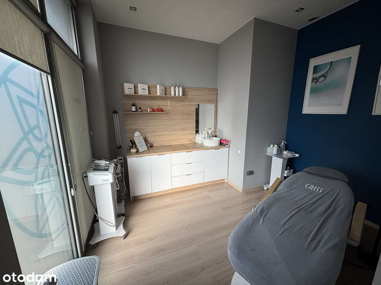 Lokal usługowy 60m2, parter, witryny - Pełny obrazek: 3/8