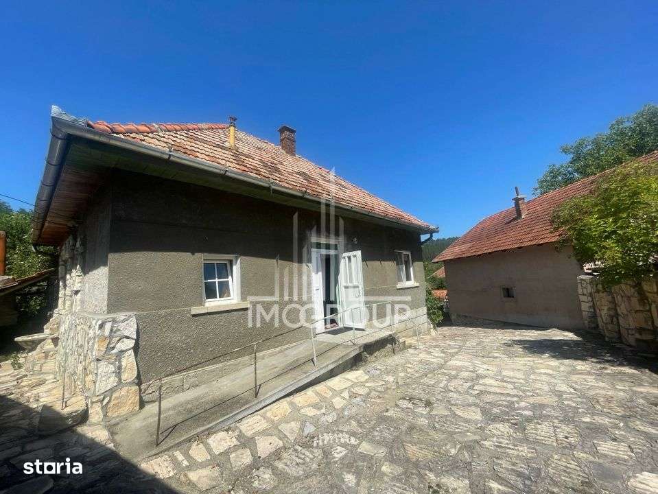 De vanzare casa in comuna Garbau Comision 0% - Imagine principală: 1/15