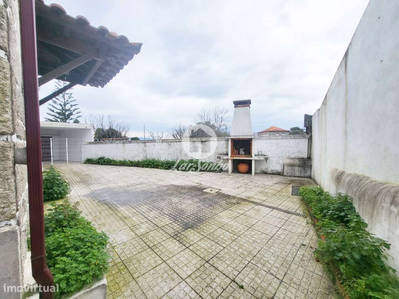 Moradia T6 Remodelada com Jardim e Churrasqueira a 15 Min de Viana ... - Grande imagem: 3/20