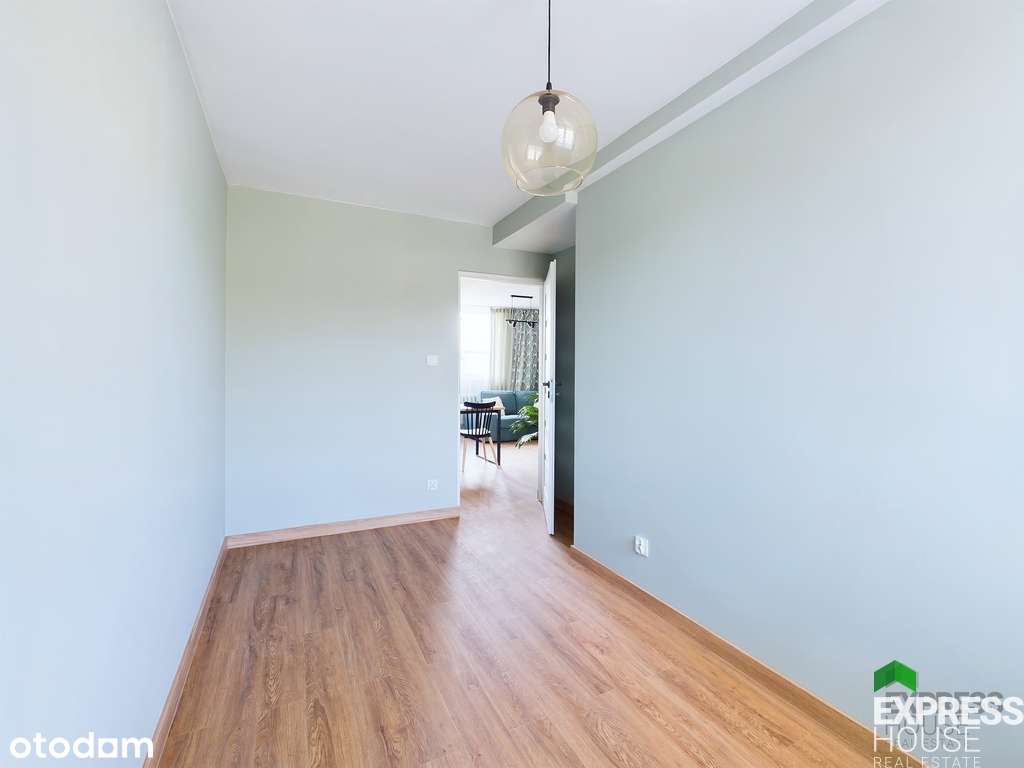 Jasne, dwustronne mieszkanie po remoncie-10