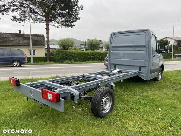 Mercedes-Benz sprinter - 8