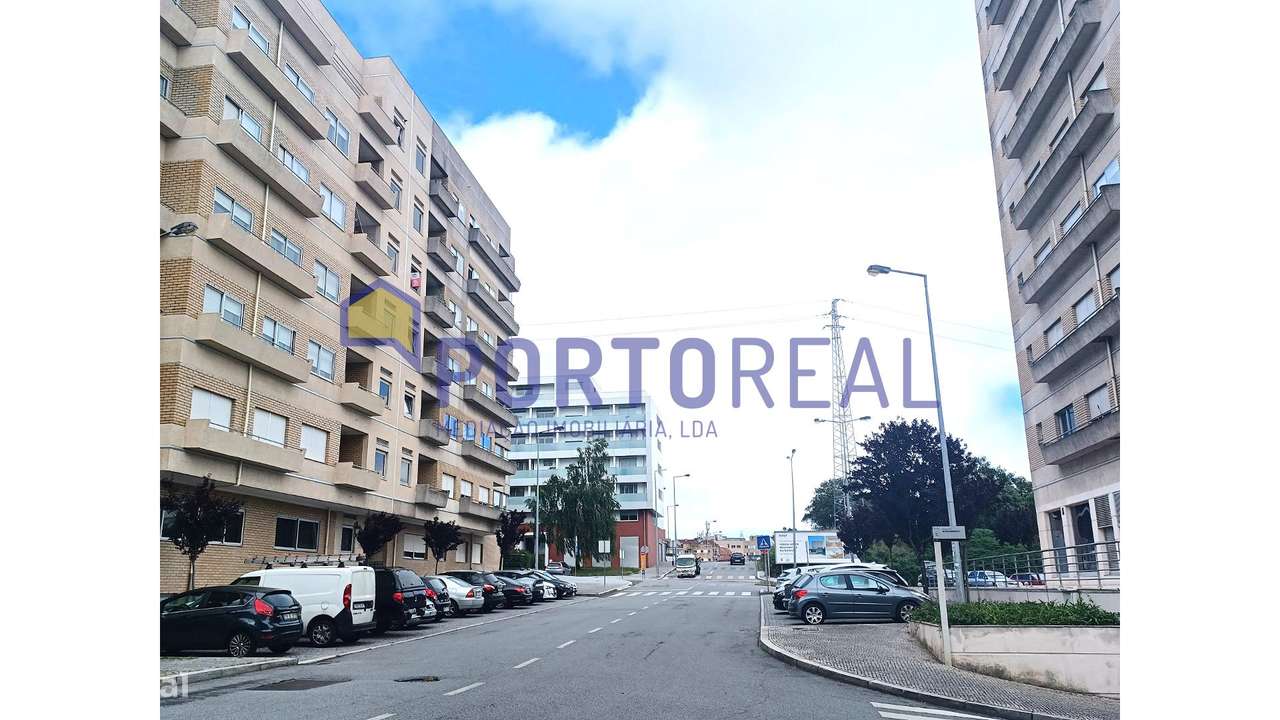 Loja para Venda  Arrendada - Pedrouços-14