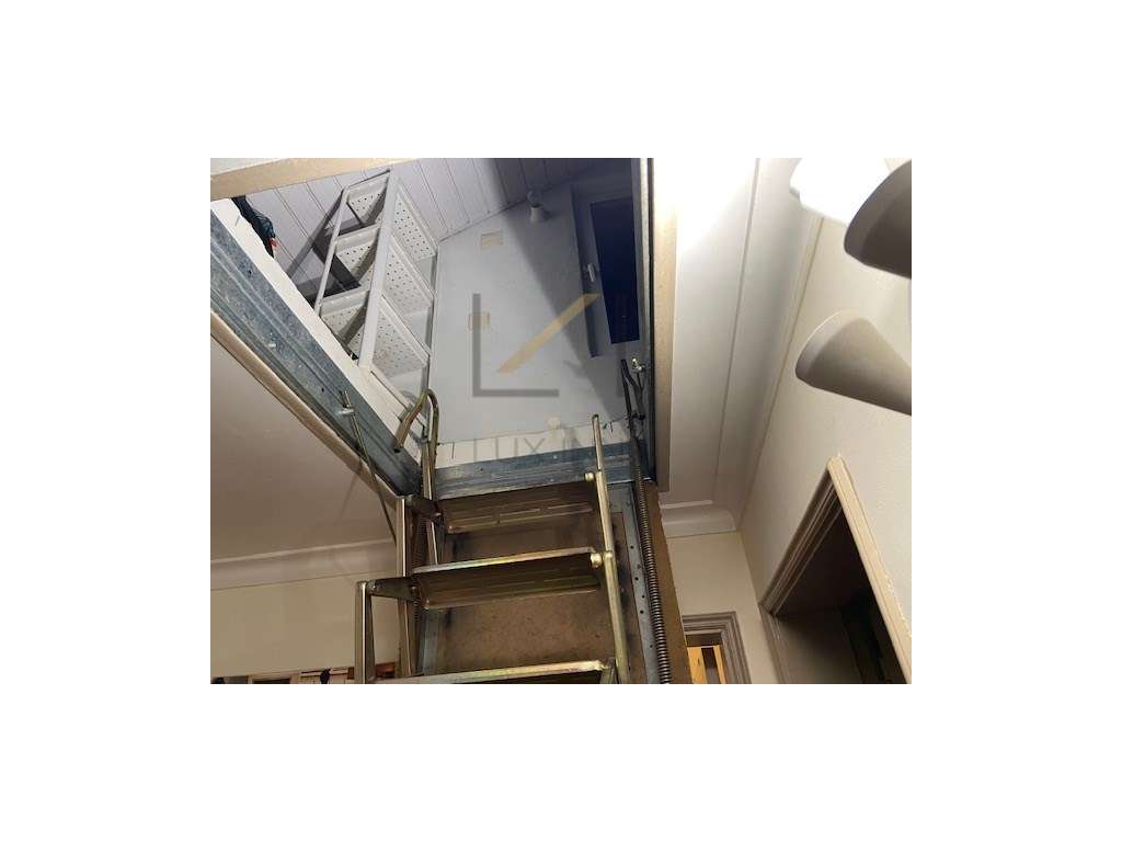 Moradia T3+1 em Vila Nogueira de Azeitão-46