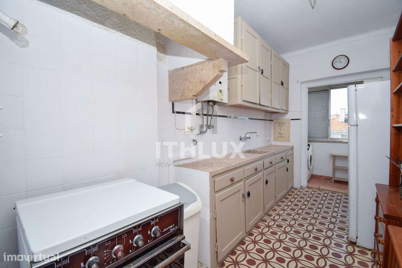 Apartamento T1 , muito central em prédio familiar-11
