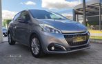 Peugeot 208 1.2 PureTech Style EAT6 - 6