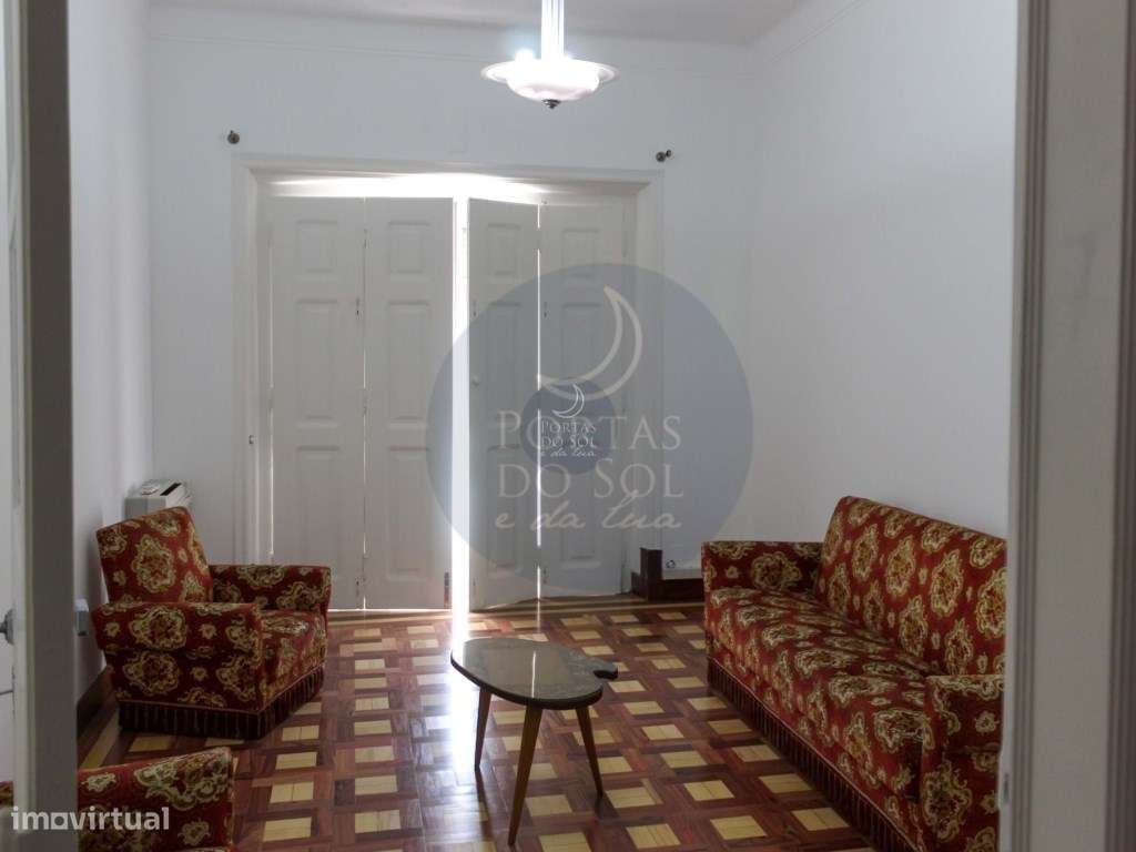 T6 c sótão (72m2), terraço, pátio e estacionamento-8