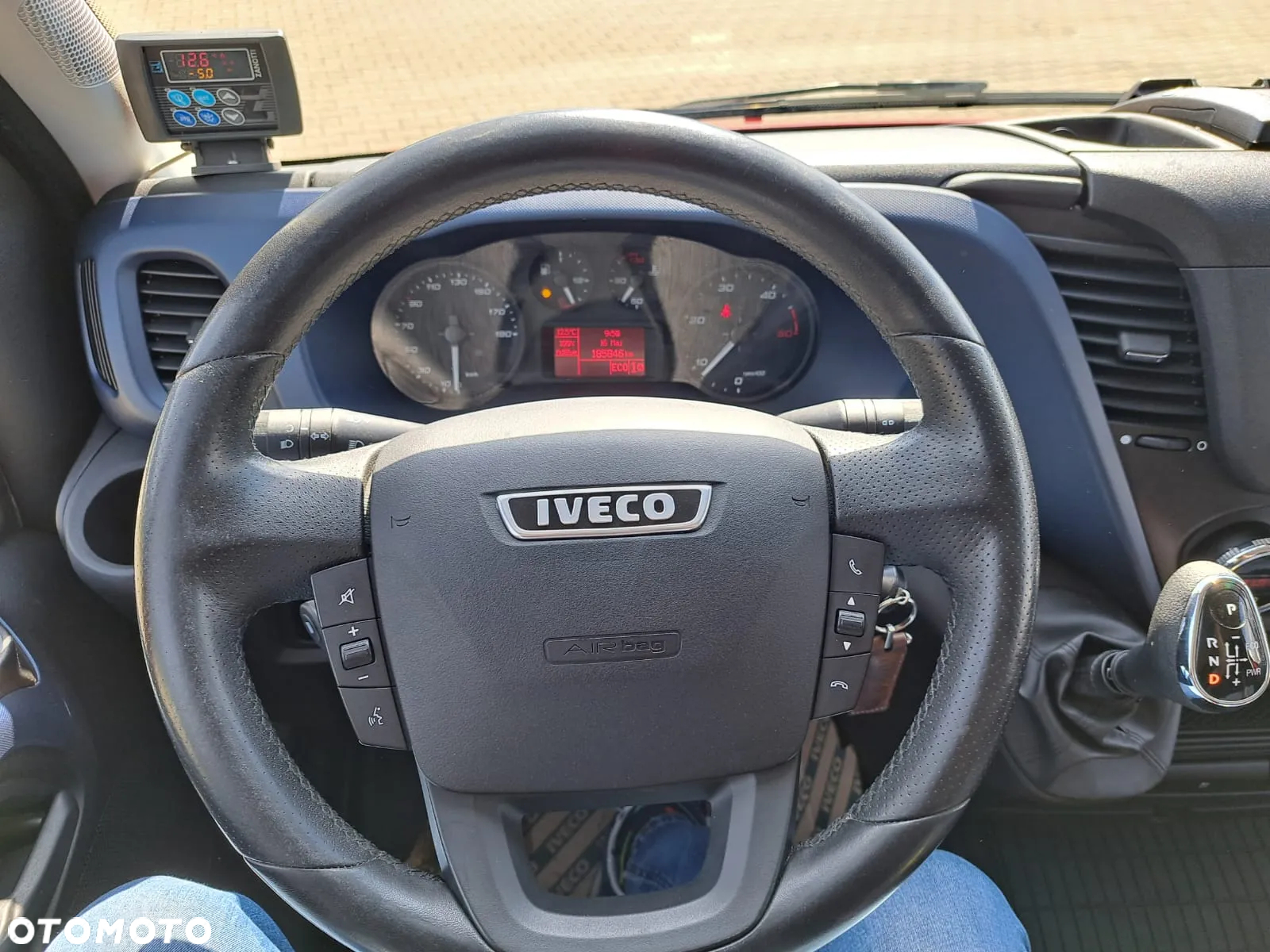 Iveco 35S18 Chłodnia Hakówka 8EP Automat HI-MATIC Krajowy 3L 180KM - 10