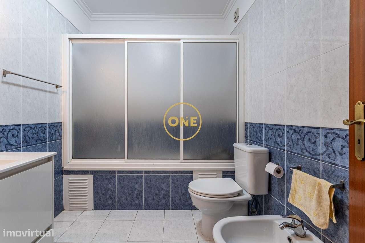 T2 com 108m2, garagem box + parqueamento, vistas Serra de Sintra | Pal-11