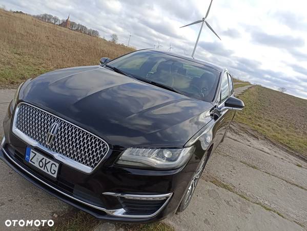 Lincoln MKZ - 2