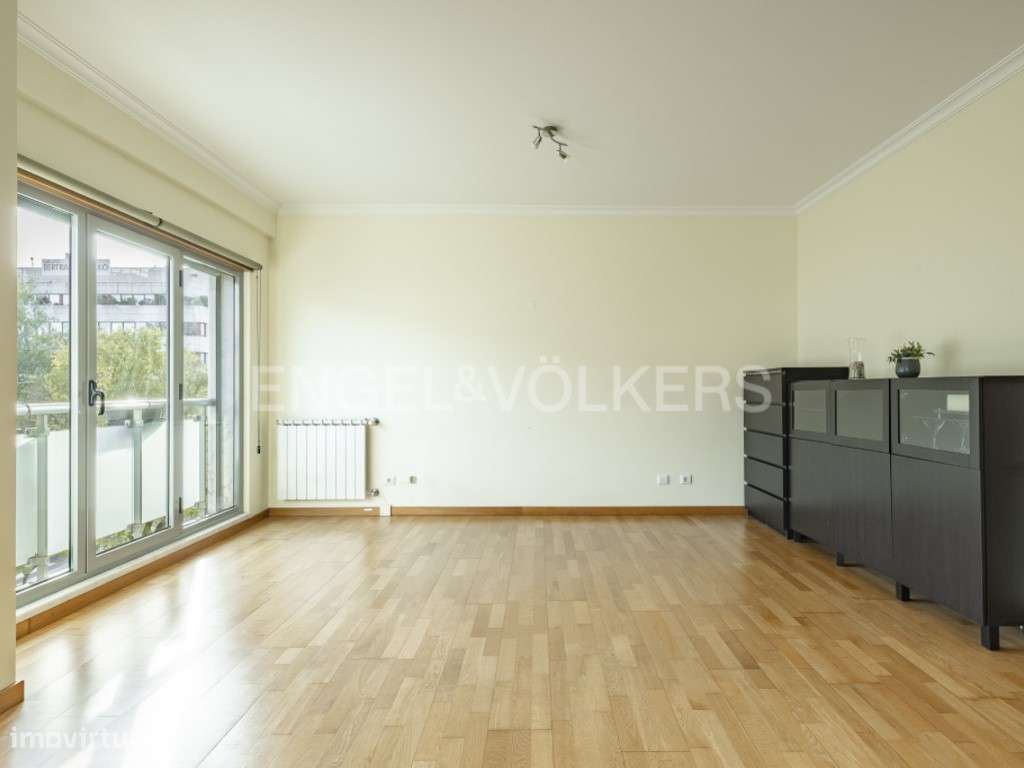 T2 com Garagem em condomínio fechado - Grande imagem: 2/26