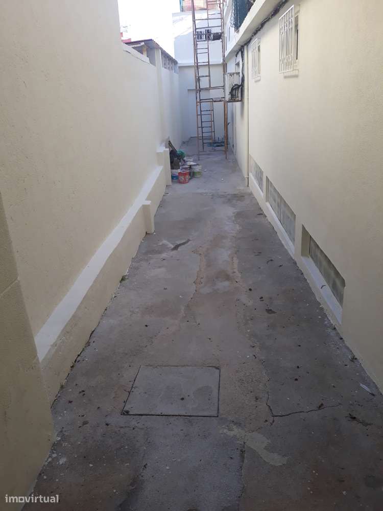 Armazém, Loja, Escritórios, Fabrico e Log. - Lic. Indústria e Comércio-6