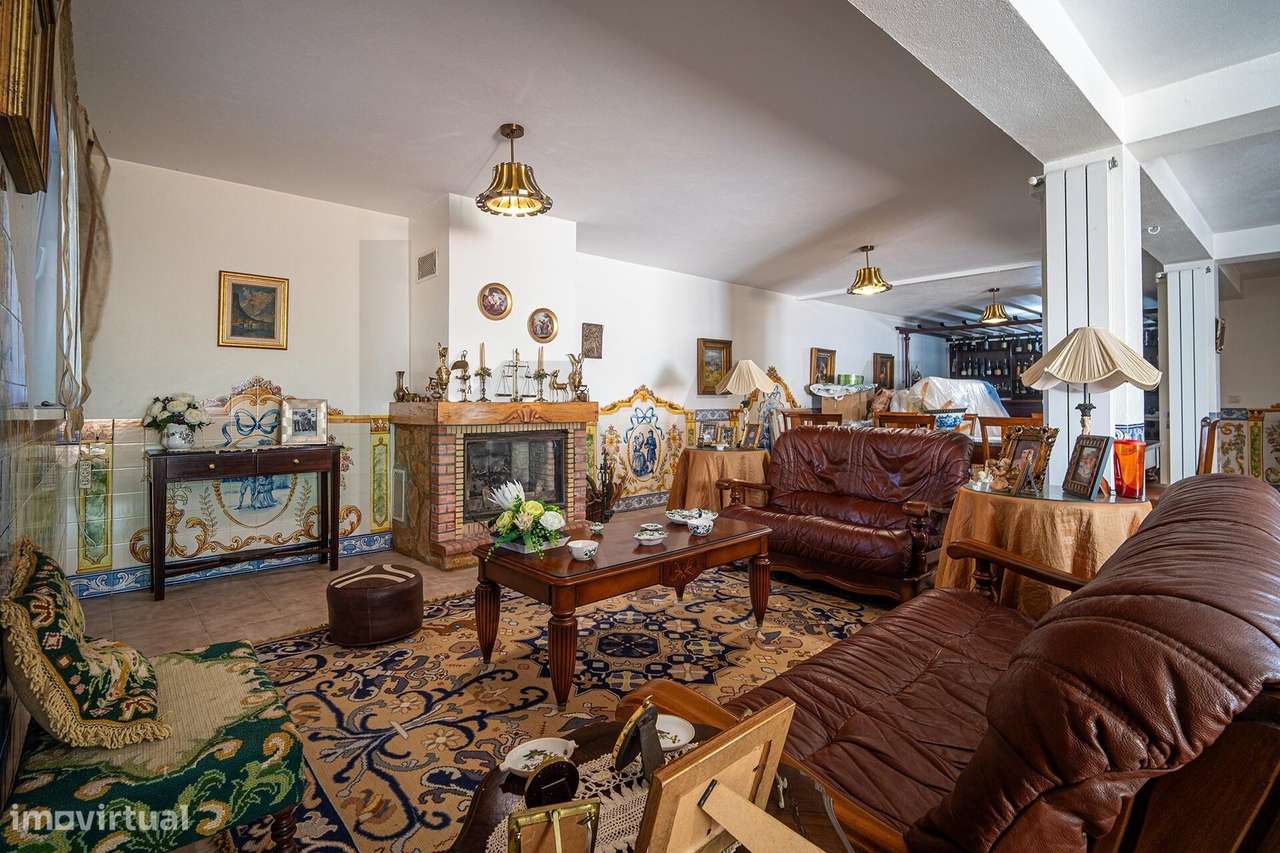 Moradia T5 à venda em Vale de Janelas, Santa Cruz – terreno 2.075 m2 e-28