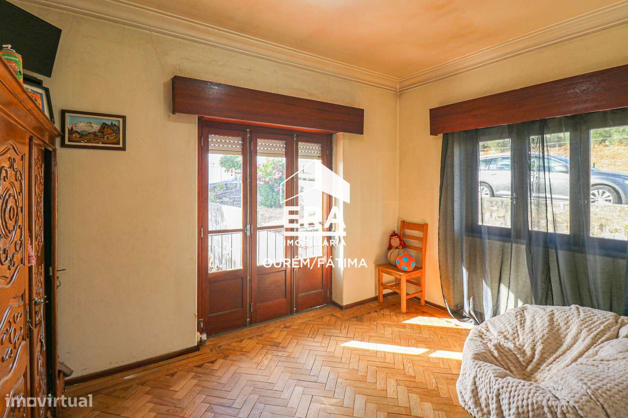 Moradia T7 em Caxarias, no concelho de Ourém.-6