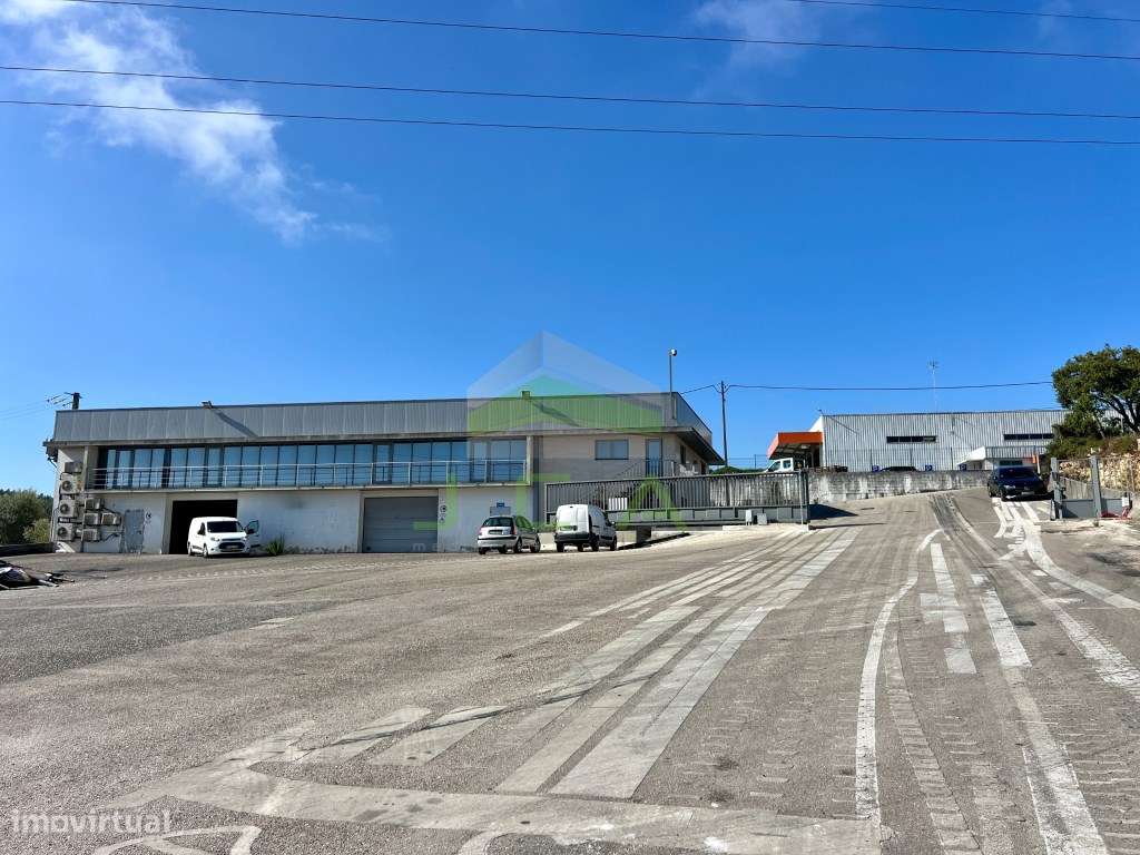 Pavilhão com dois pisos para armazém, garagens e escritórios - Grande imagem: 5/20