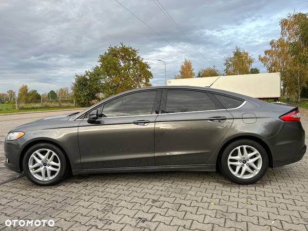 Ford Fusion - 4