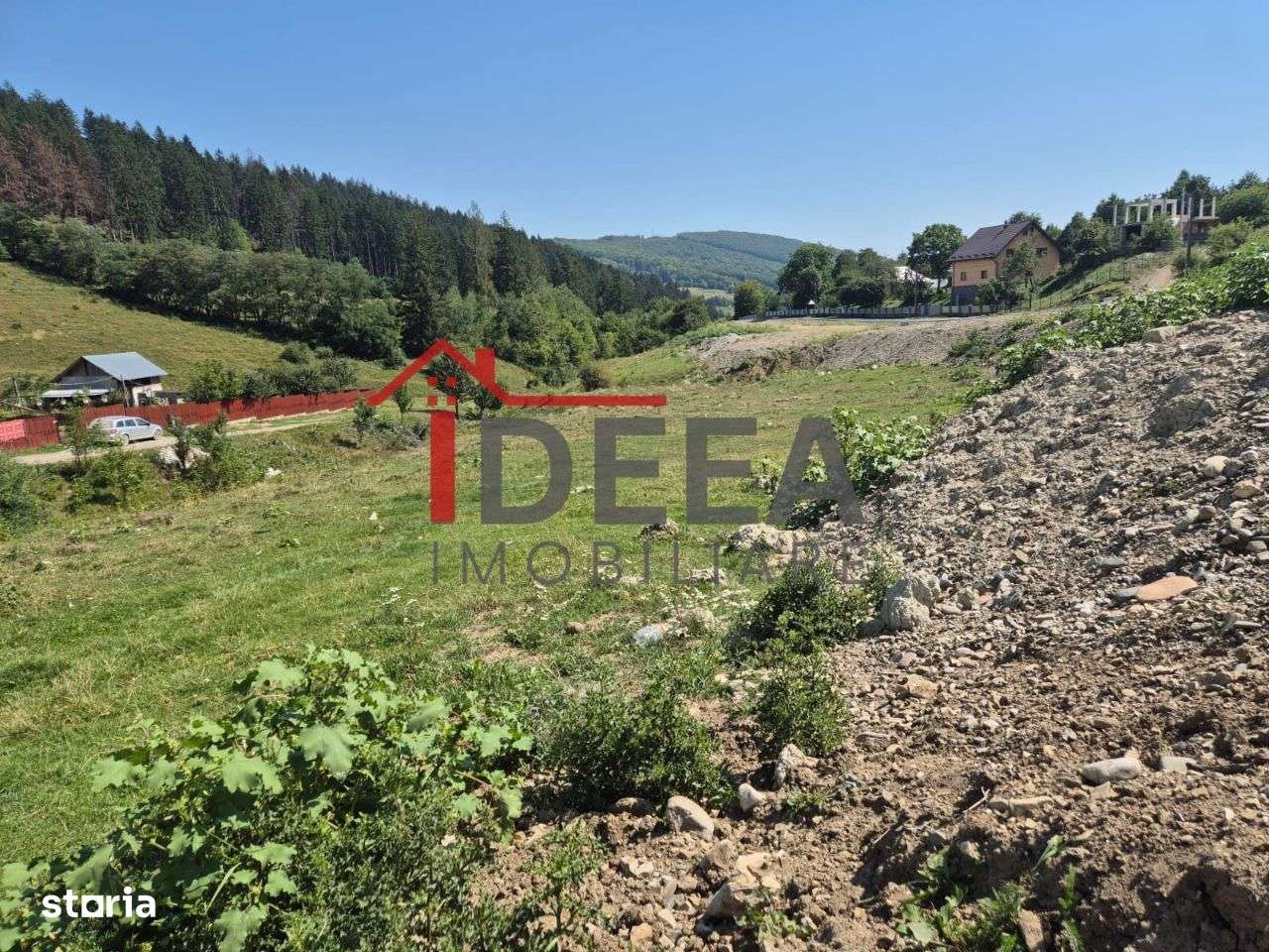 Teren intravilan 1242 mp, situat la asfalt in com Garcina, jud Neamt﻿ - Imagine principală: 3/5