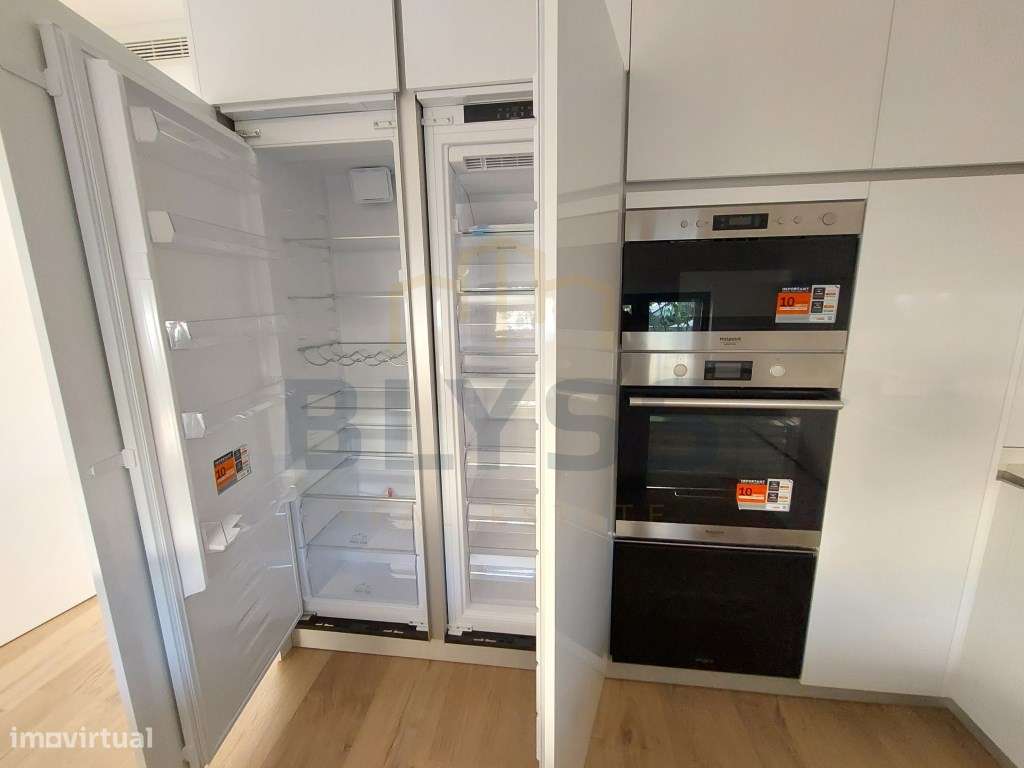 Moradias T4, em Condomínio Privado com Piscina.-10