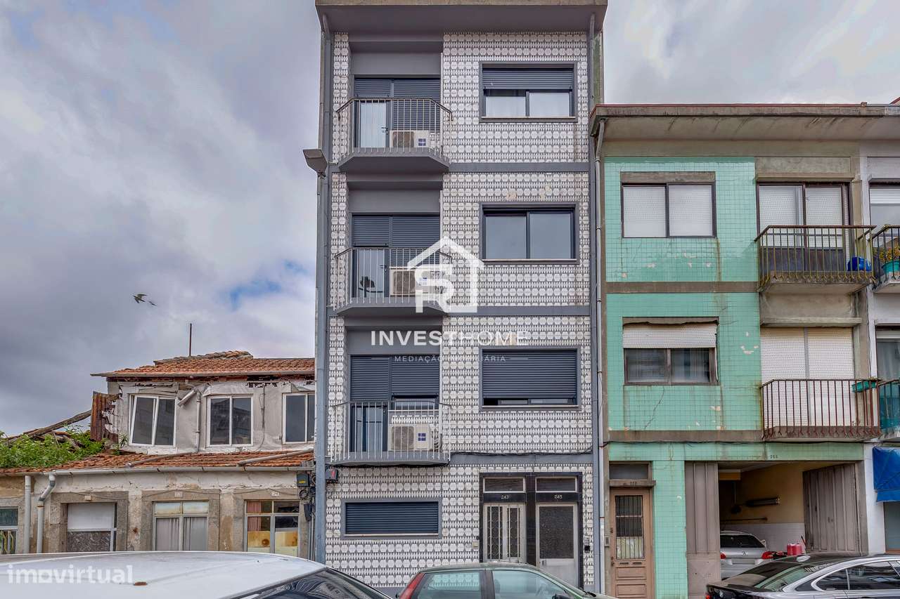 Prédio | 4 Apartamentos T2 | Licença AL ativa | Porto-51