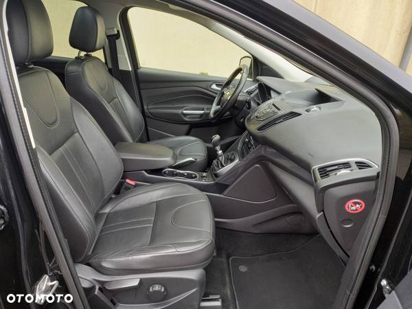 Ford Kuga 2.0 TDCi FWD Titanium Plus - 21