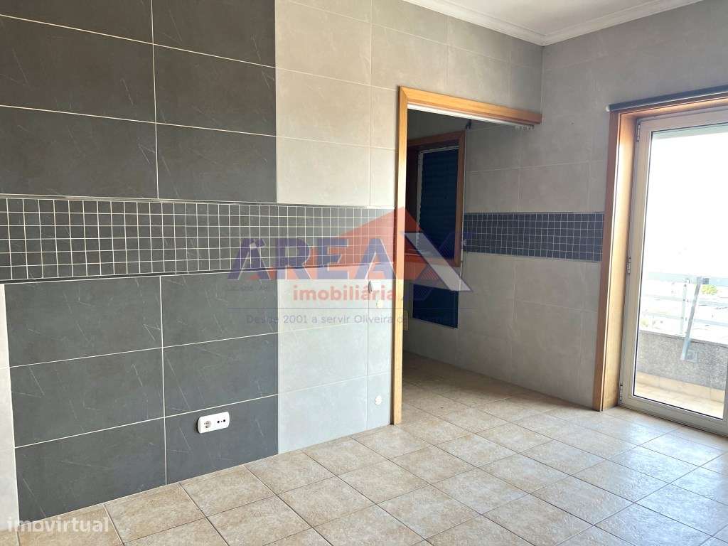 T3 Duplex com Piso Superior e Entrada Independente | Garagem | Oliv...-7
