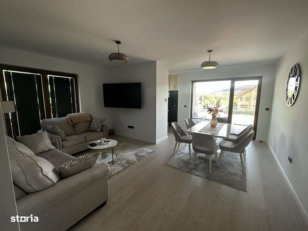 Apartament 3 camere de vânzare Calea Moldovei-0