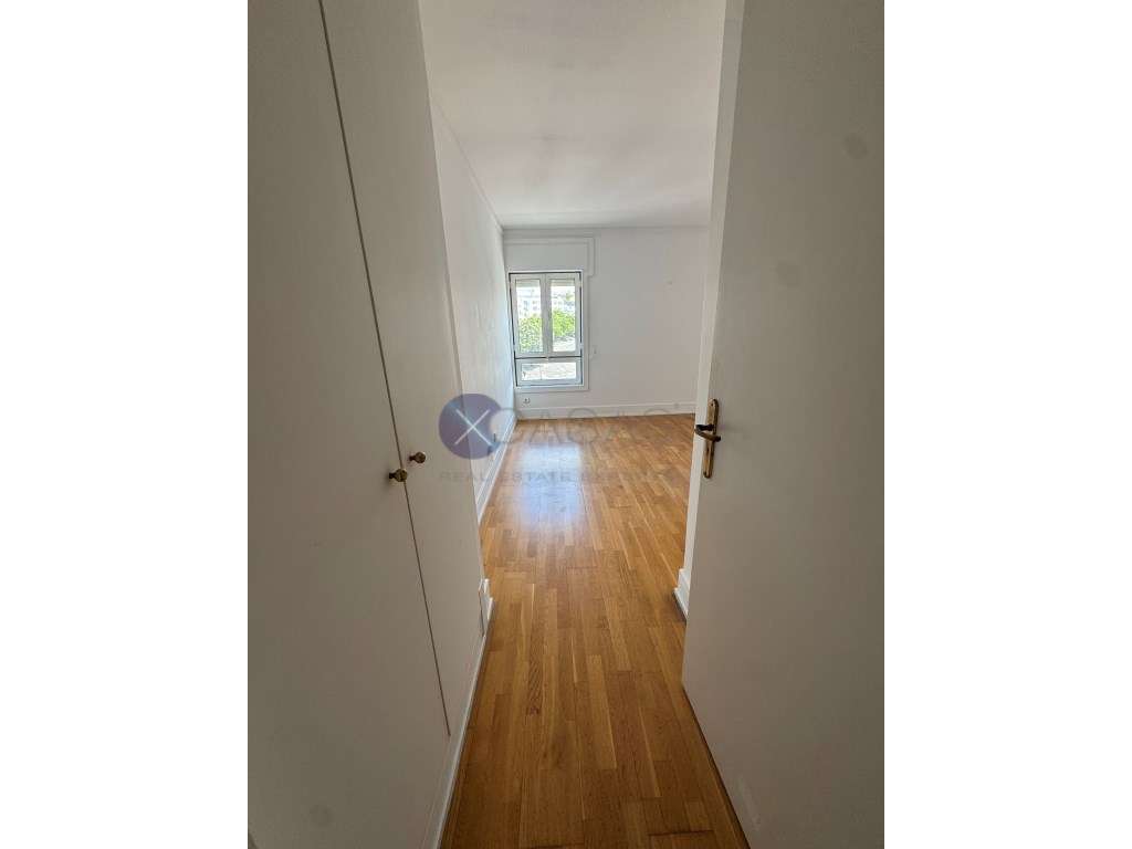 Apartamento T2 para venda no Estoril, inserido em exclusivo condomí...-9
