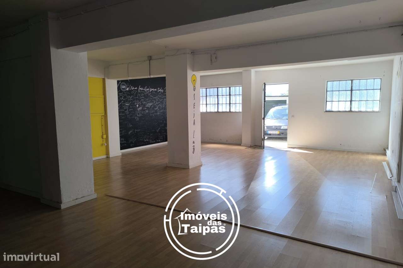 Vende-se Armazém com 200 m2, em Caldelas, Guimarães-13