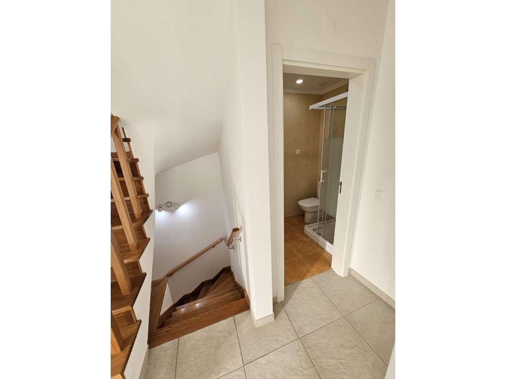 Moradia V3+1 - Ericeira - 323 m2-9