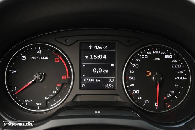Audi A3 Limousine 1.6 TDI Design S tronic - 38