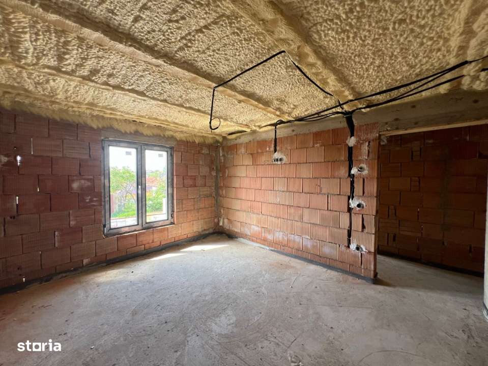 Casa individuala cu 4 camere 2 bai si terasa in Sura Mica-8