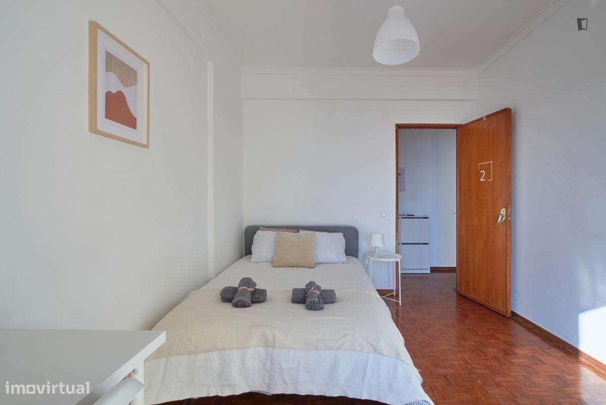 Quarto - localizado em Almada Lisbon - Grande imagem: 5/60
