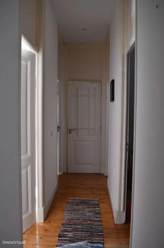 Quarto - localizado em Lisbon - Grande imagem: 2/10