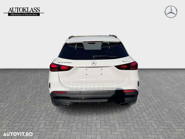 Mercedes-Benz GLA 220 d 4MATIC Aut. - 4