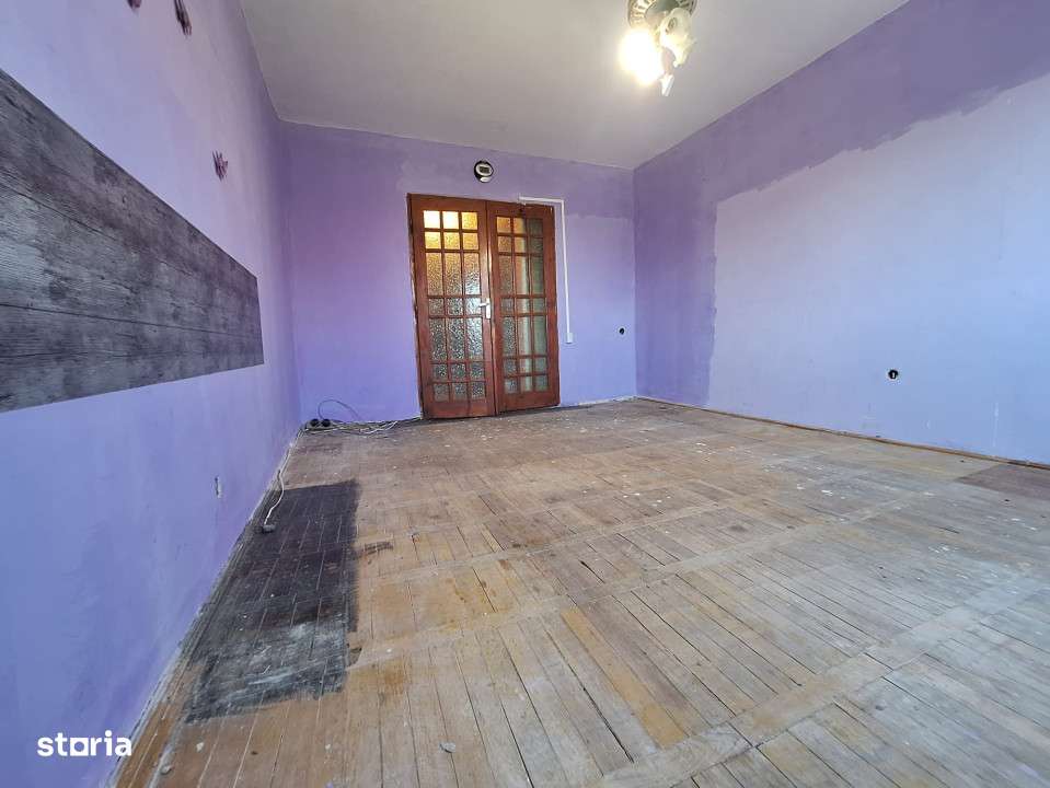 Apartament 1 camera, 21 mp, decomandat, etaj 4, zona Buziasului - Imagine principală: 1/4