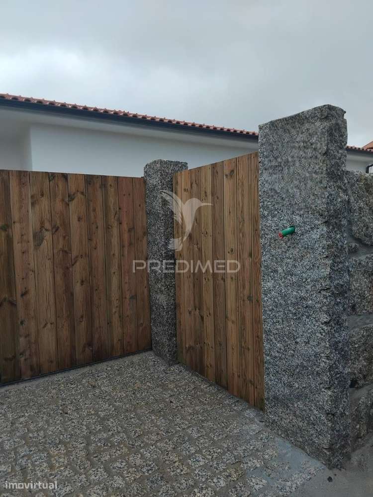 ? Moradia de Arquitetura Moderna em Construção | Cortes – Monção - Grande imagem: 5/5