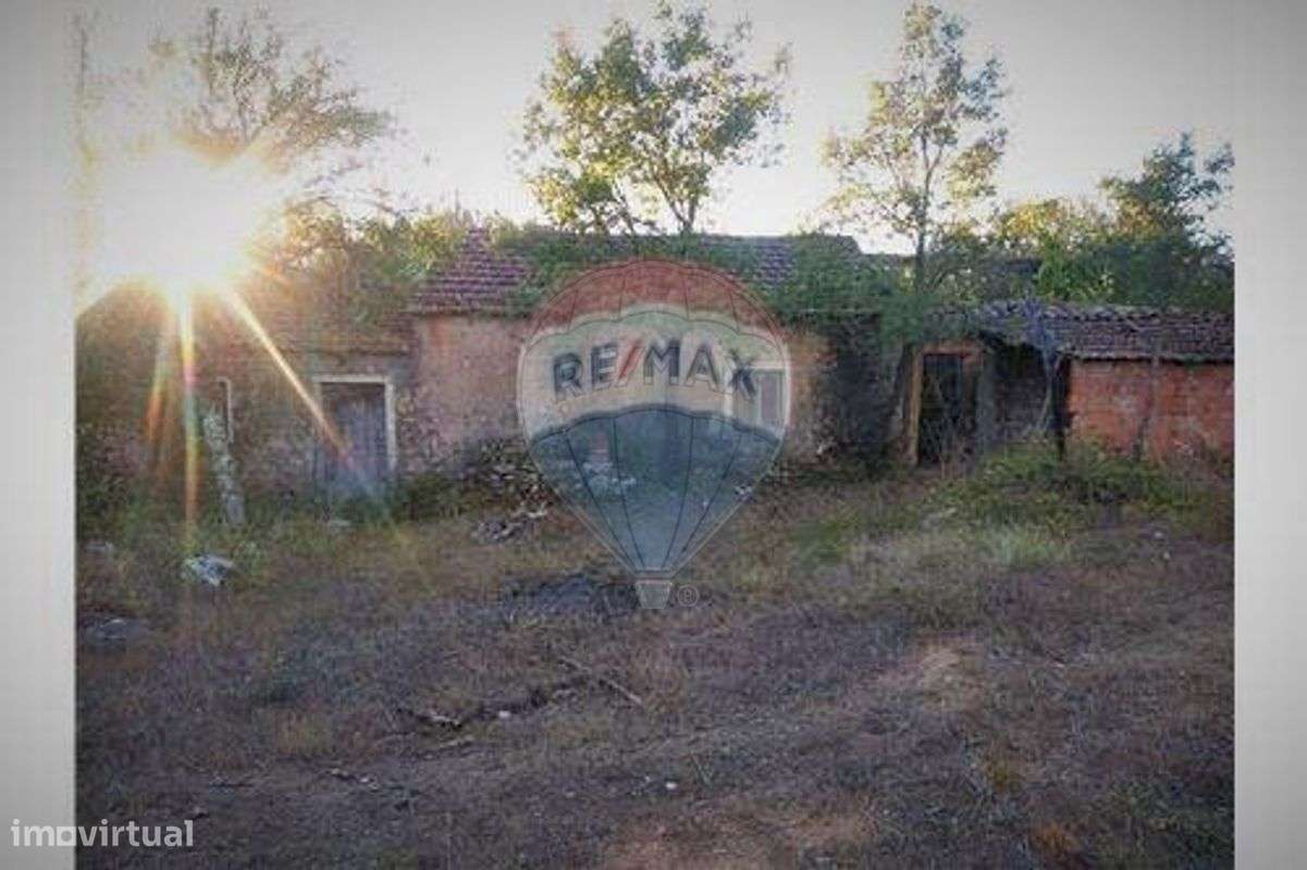 Moradia- T3 - Venda em Santiago da Guarda - Grande imagem: 2/5