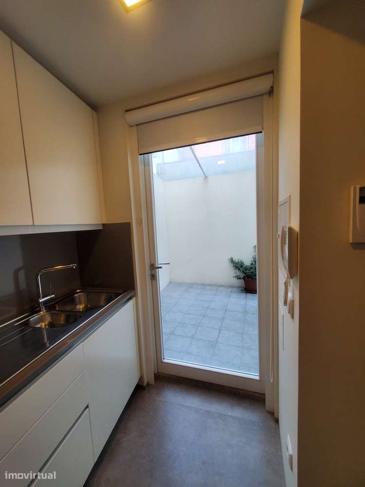 Apartamento na rua de Cedofeita Necessário Fiador - Grande imagem: 4/11