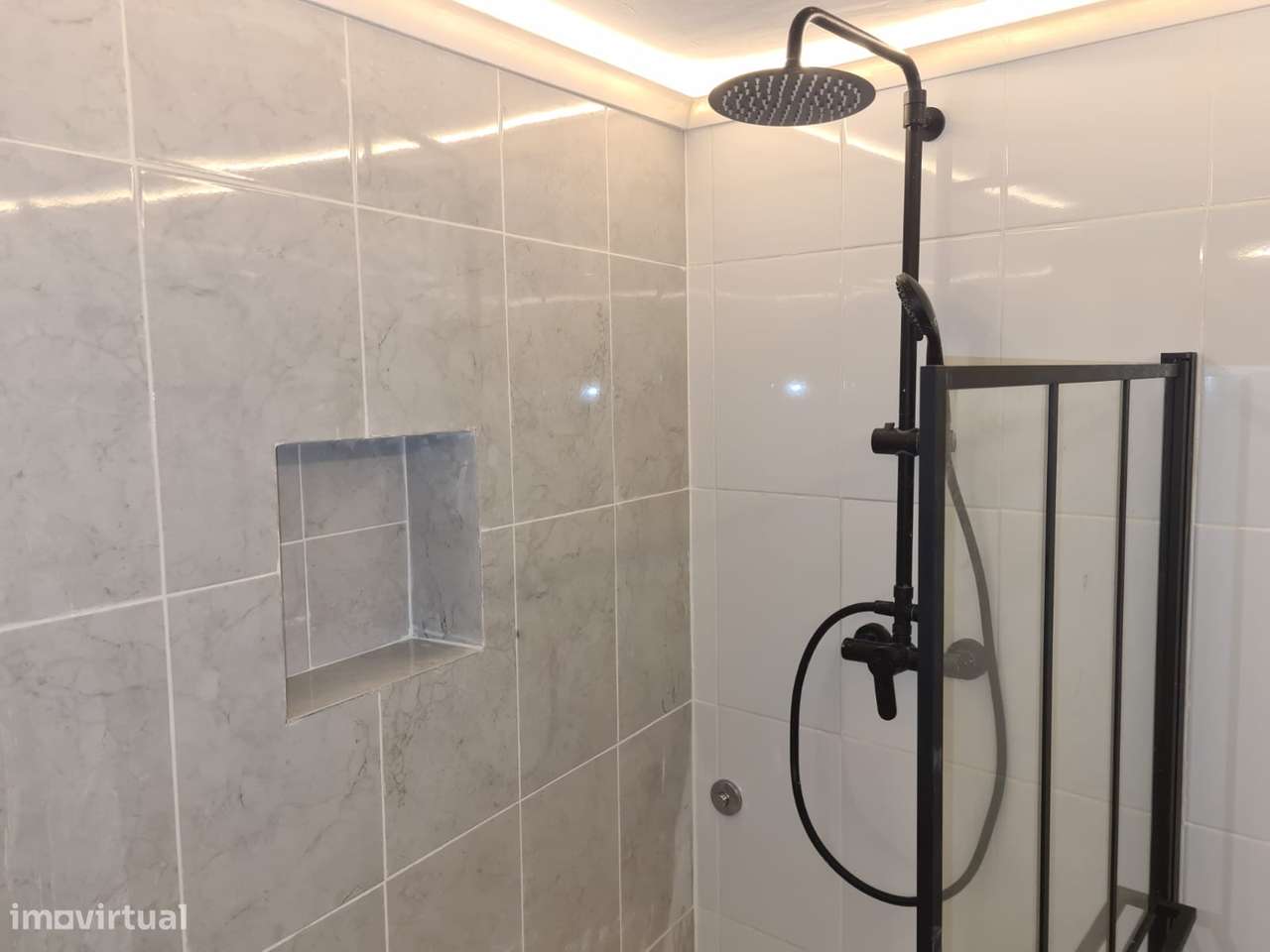 Moradia T3 Renovada Niza - Com Quintal-12