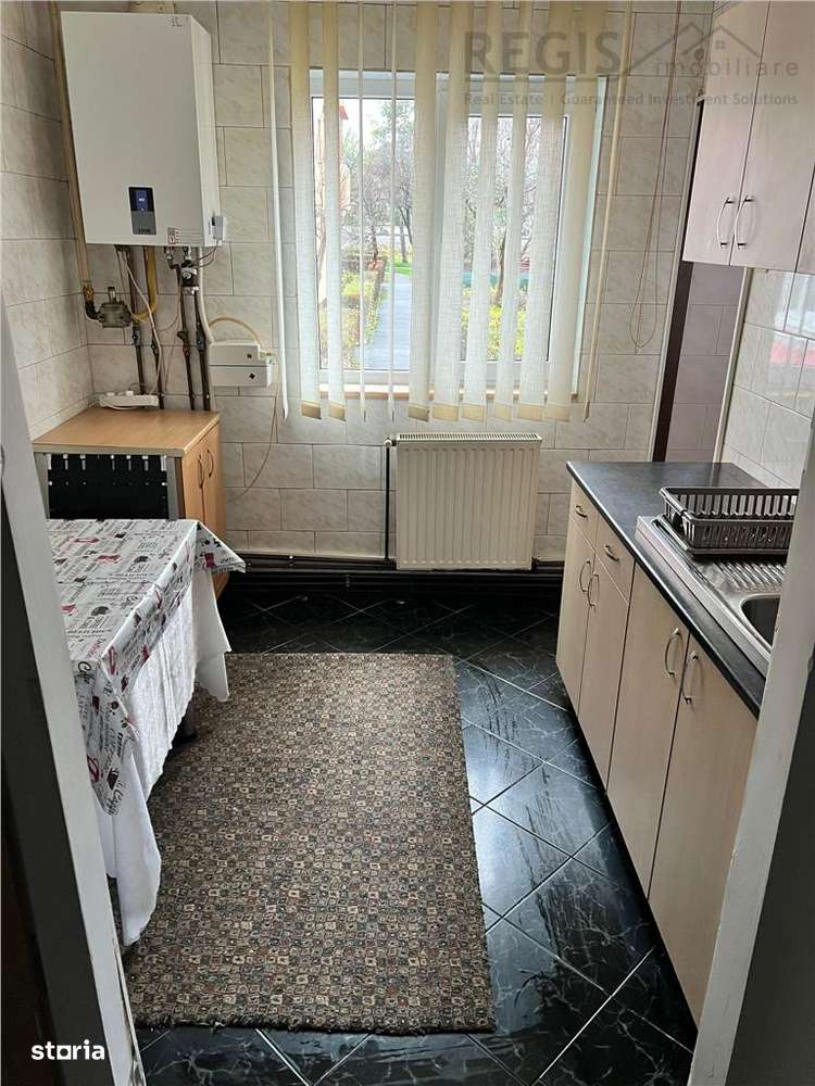 Apartament cu 3 camere situat in Tractorul - Imagine principală: 5/11