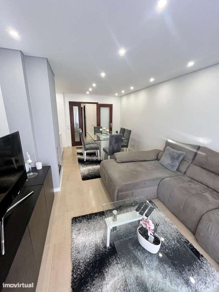 Apartamento T 3 em bom estado próximo Praia vila Cha - Grande imagem: 2/22