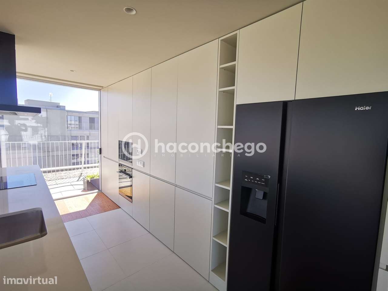 Penthouse T4 de Luxo em Barcelinhos – Totalmente Equipada com equipame-19