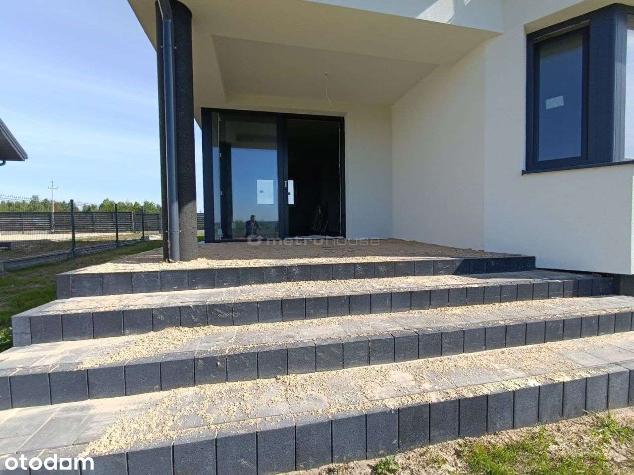 Nowoczesny dom wolnostojący 214 m2 Górno Kielce-8