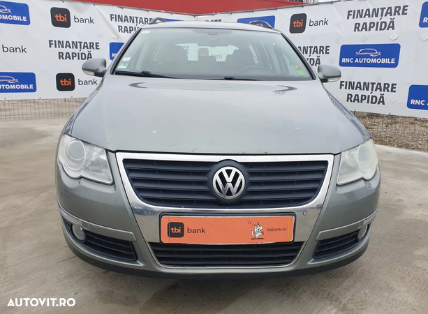 Volkswagen Passat Variant 2.0 Blue TDI DPF DSG Comfortline - 10