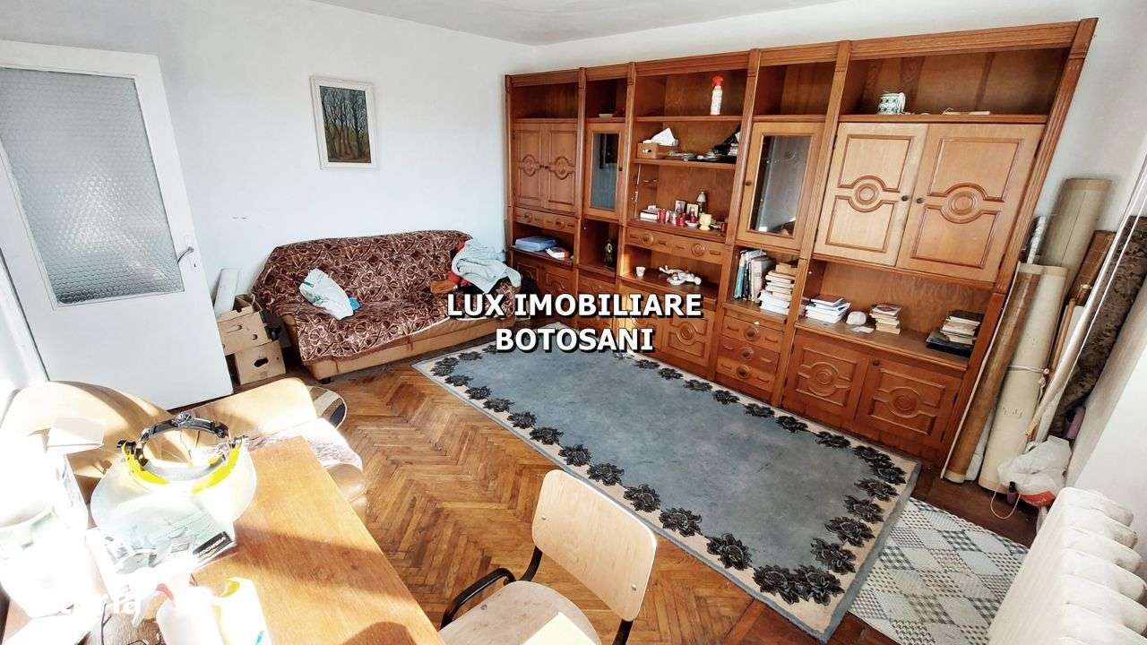 Apartament 3 camere, zona Scolii 16 - Imagine principală: 2/7