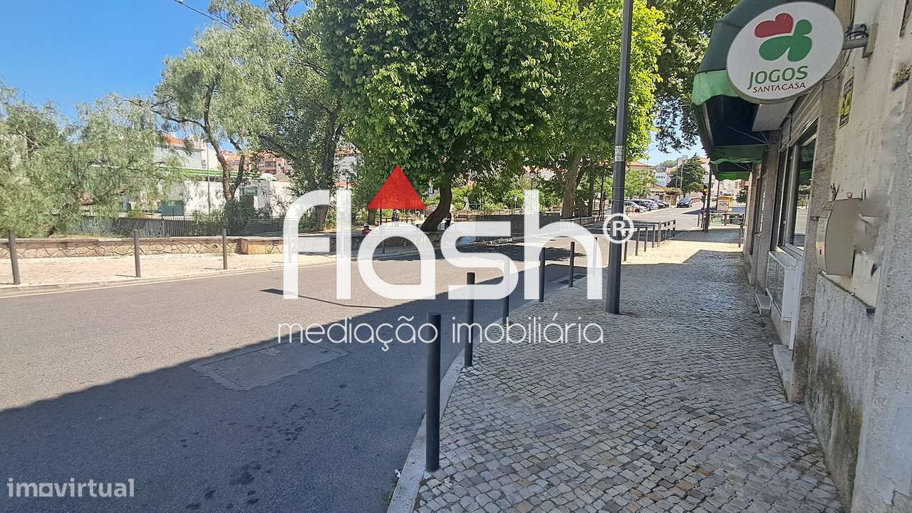 Apartamento T4 nas Mercês-34